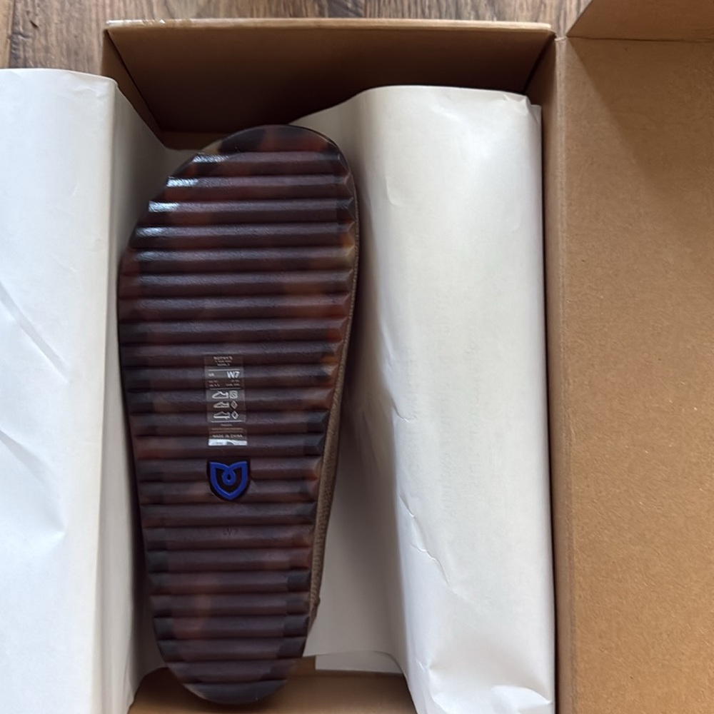Rothy's The ReVelvet™ Casual Clog - ReVelvet™ Portobello Size 7 - Picture 5 of 7